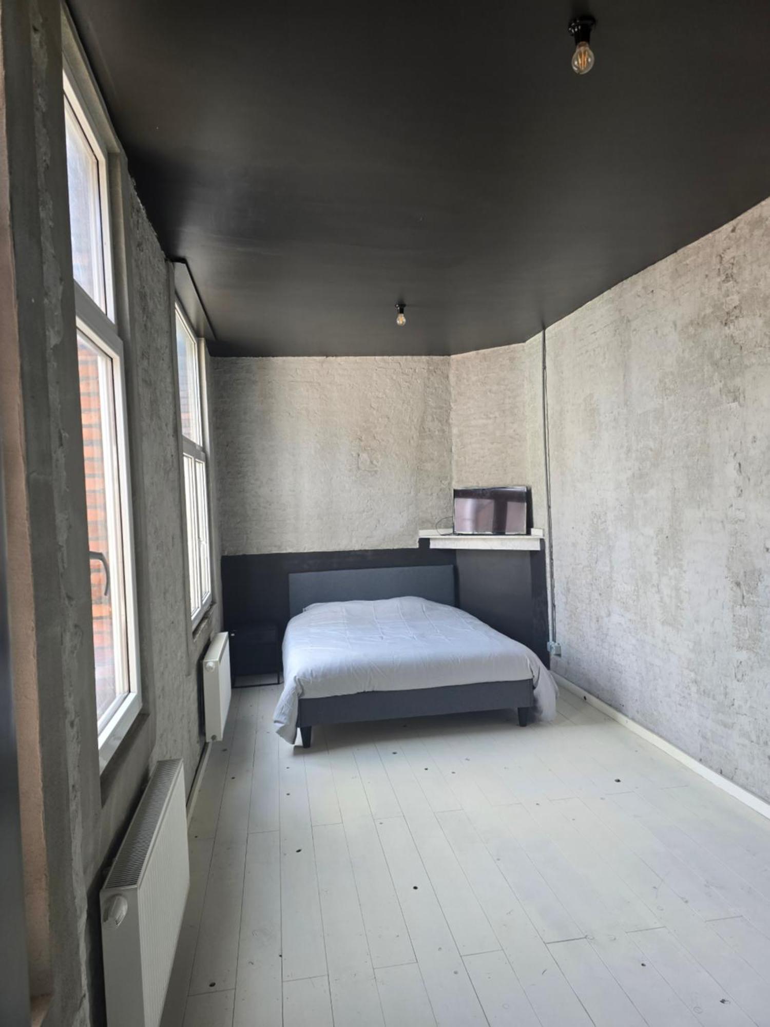 Living History - Suikernest Aparthotel Antwerp Exterior photo