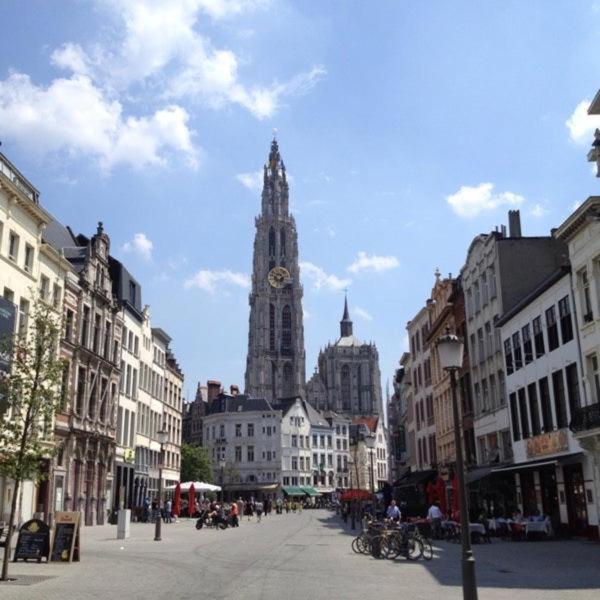 Living History - Suikernest Aparthotel Antwerp Exterior photo